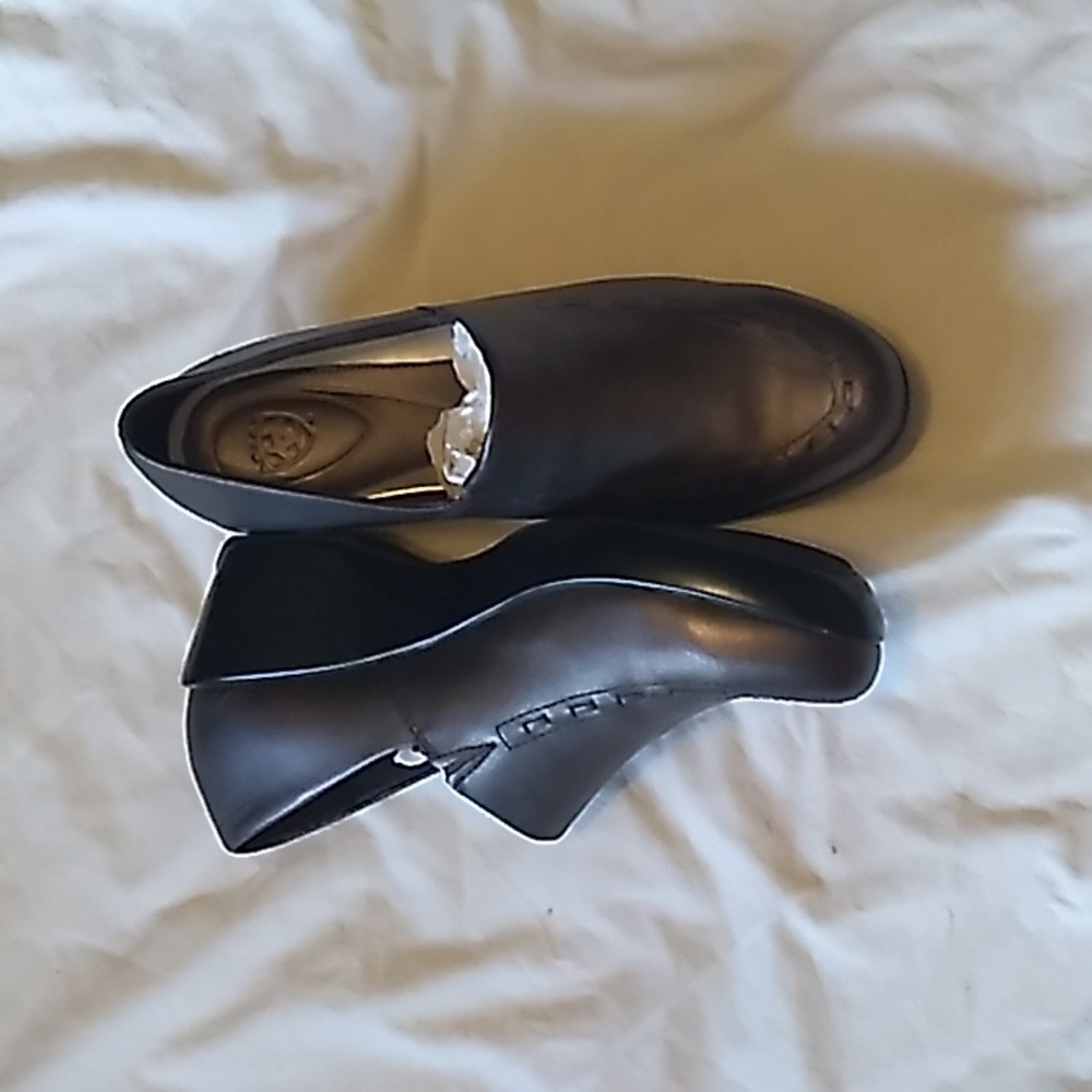 women's Ariat shoe size 8 color black and bronze - Picture 1 of 9